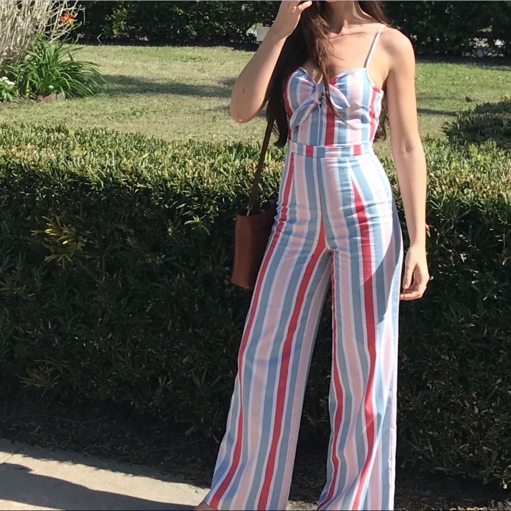 Romeo + Juliet Pastel Tie front Jumpsuit